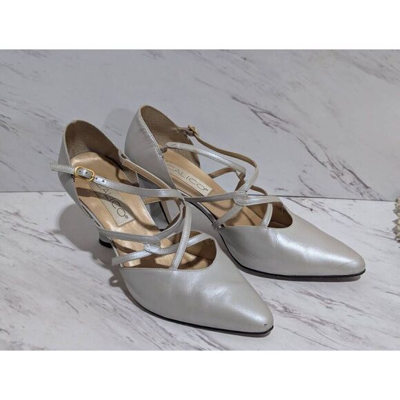 Calico Women's Shimmery Gray Buckle Closure Pointed Toe Pump 3" Heels Size 9 - Picture 5 of 7